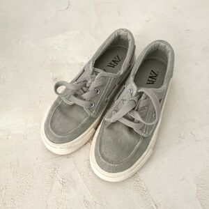 Zara Light Gray Canvas Sneakers